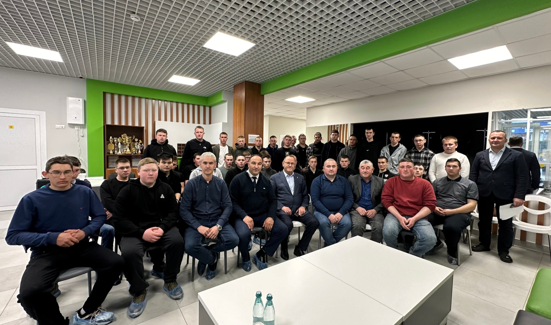 Балтачта авыл хуҗалыгы юнәлешендә белем алучы студентлар җитәкчелек белән очрашты