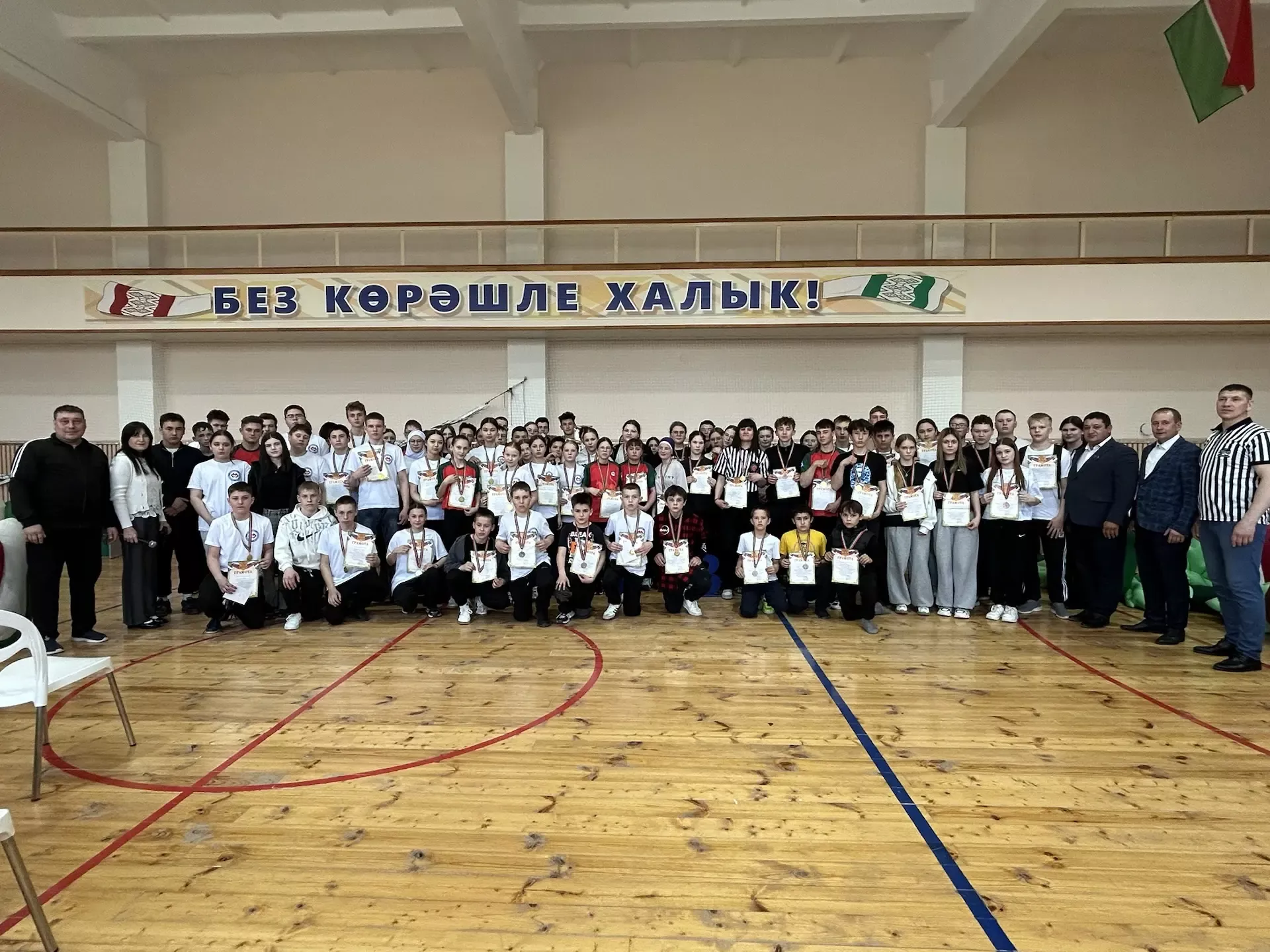 Салавычта Айрат Зиятдинов истәлегенә һәм Җиңүнең 81 еллыгына кул көрәше ярышлары  узды