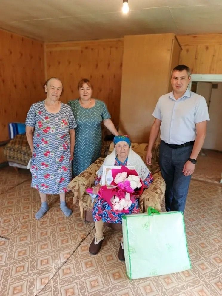 Юбилярларны котладылар