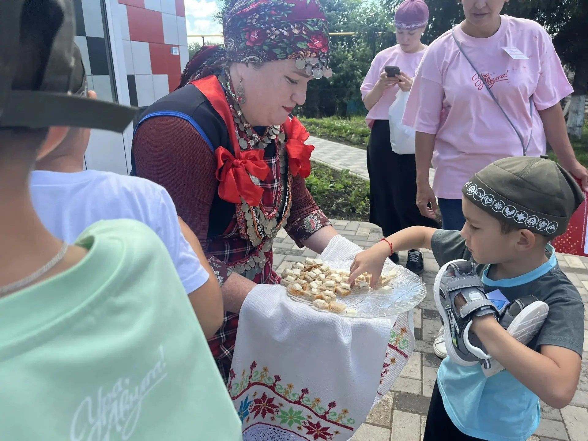 «Ура, Авылга!» — Ӟаныын
