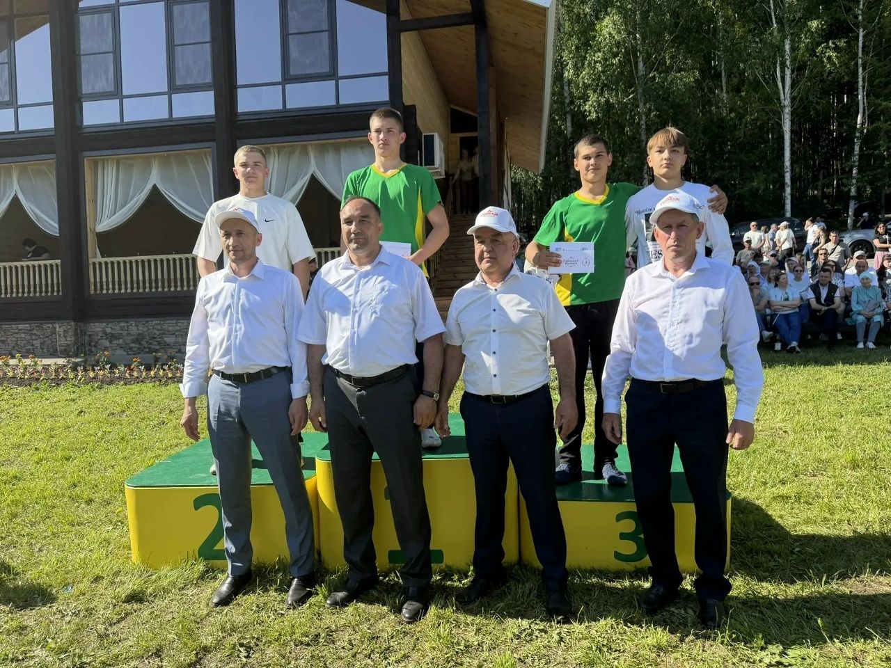 Балтач сабантуеның балалар арасында көрәш батырлары