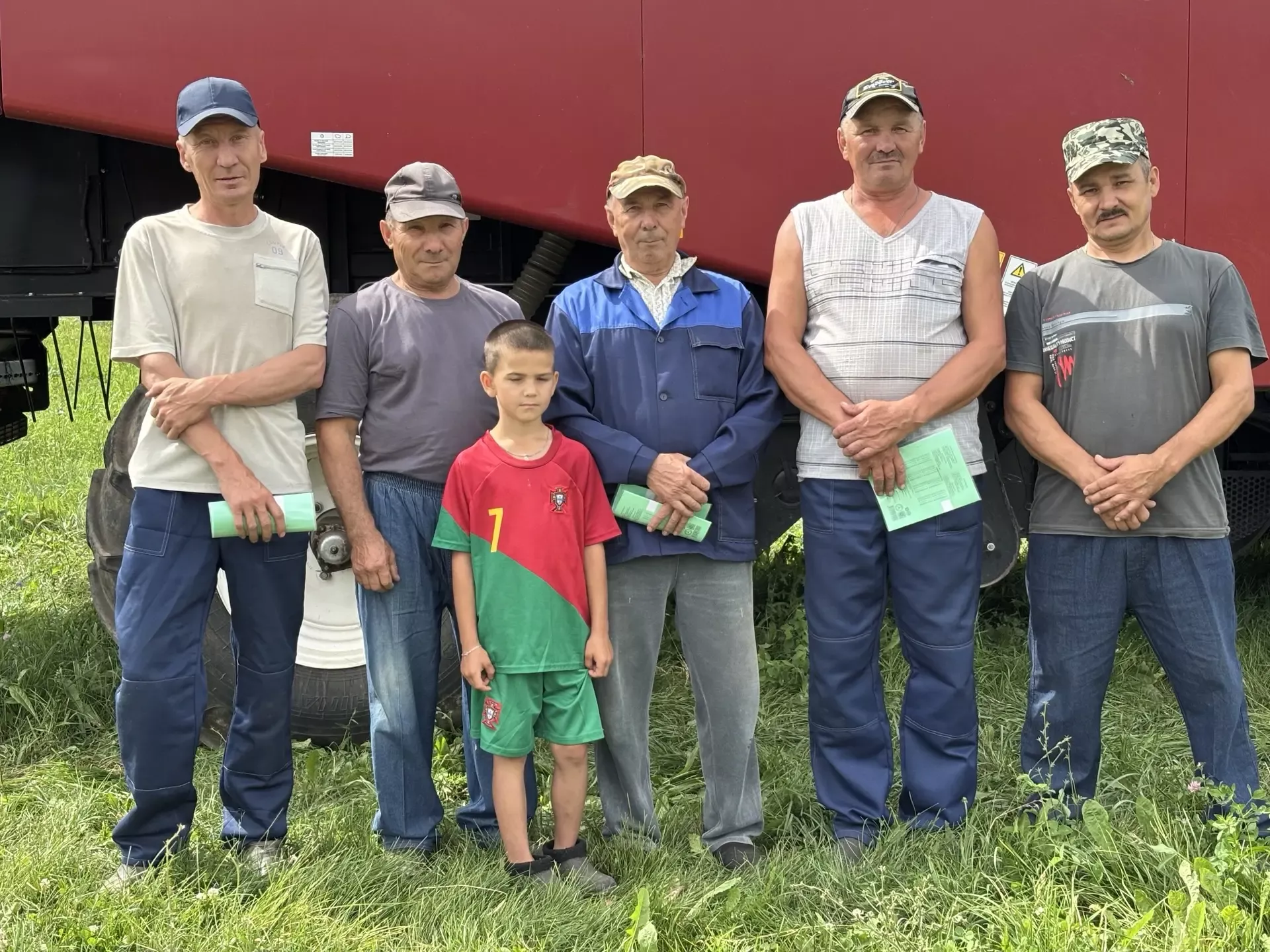 Балтачта комбайннар парады дәвам итә
