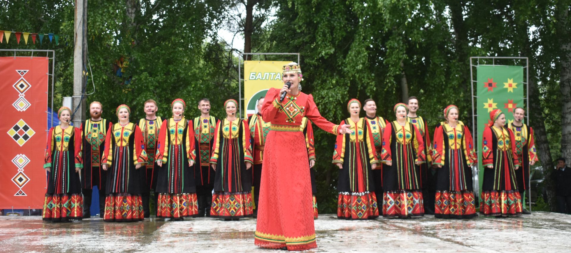 Ой, эсьмаса, эсьмаса Гырон Быдтон гурласа...