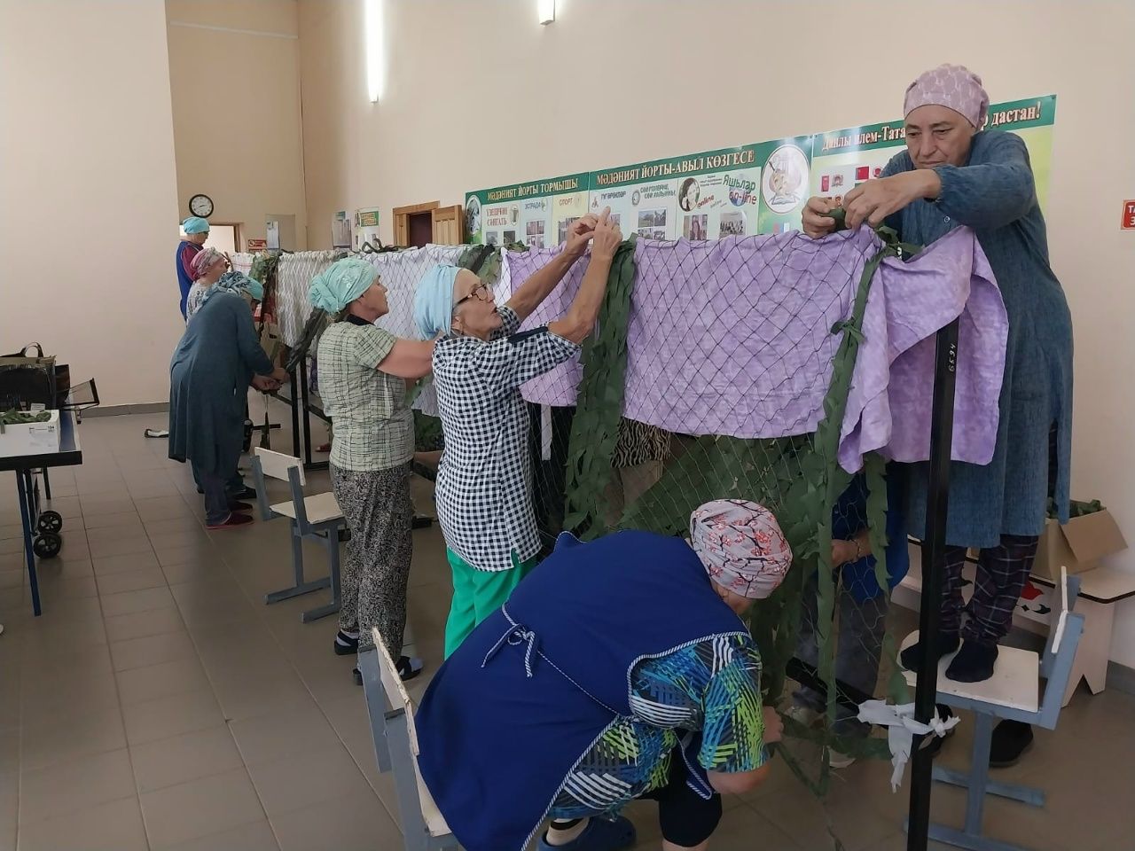 Норма волонтерлары махсус хәрби хезмәттәге егетләребезгә гел ярдәм итеп тора