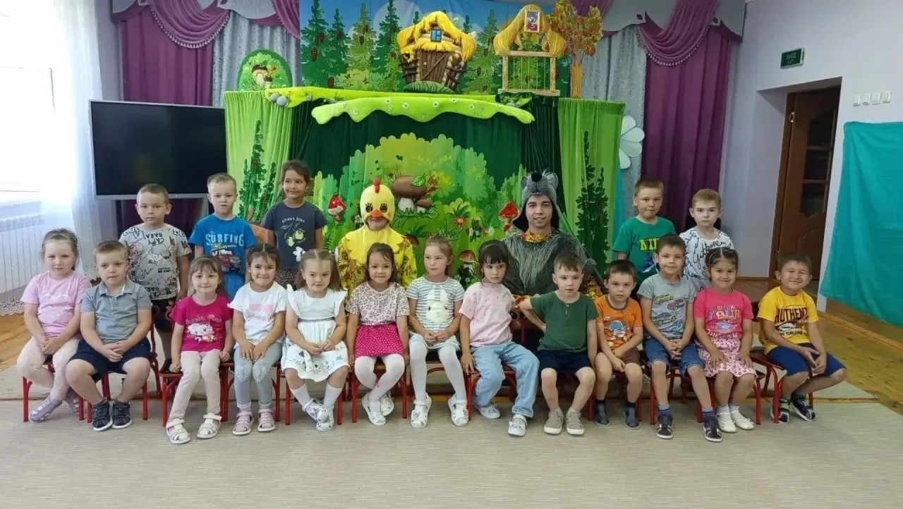Бишенче номерлы балалар бакчасында «Алина» курчак театры артистлары кунакта булды