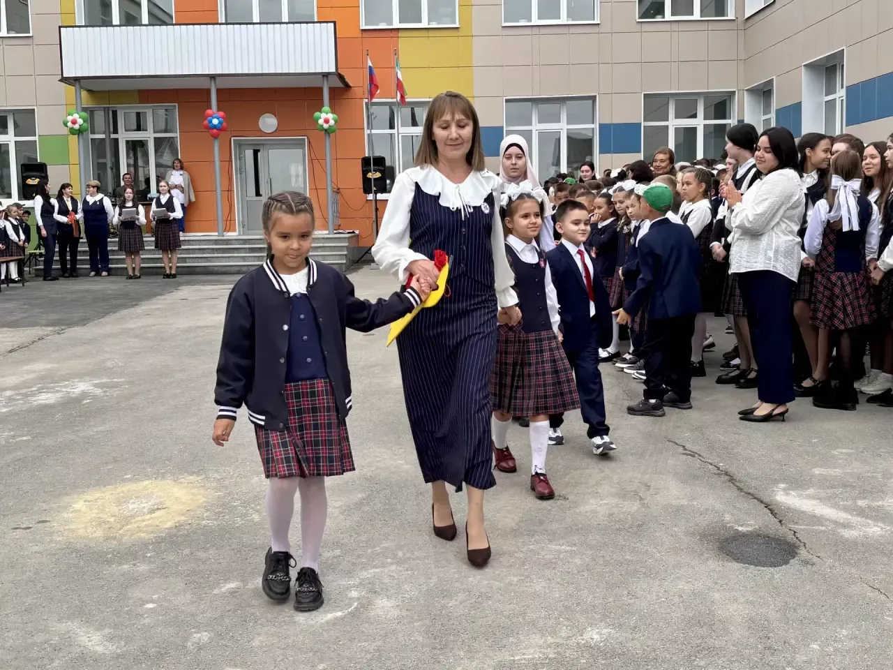 Балтач мәктәбе Белем бәйрәмен өр-яңа булып каршы алды