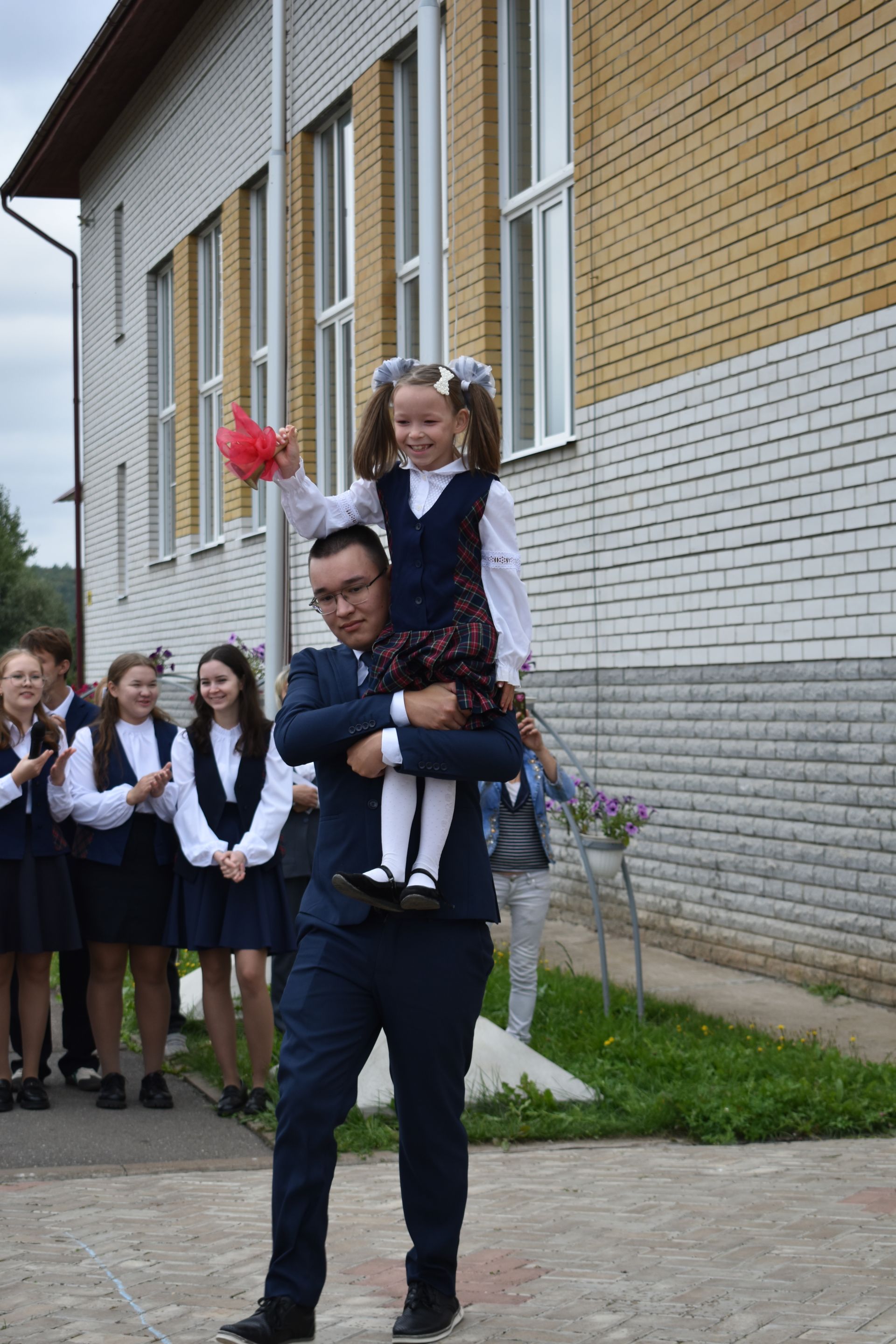 Снова в школу