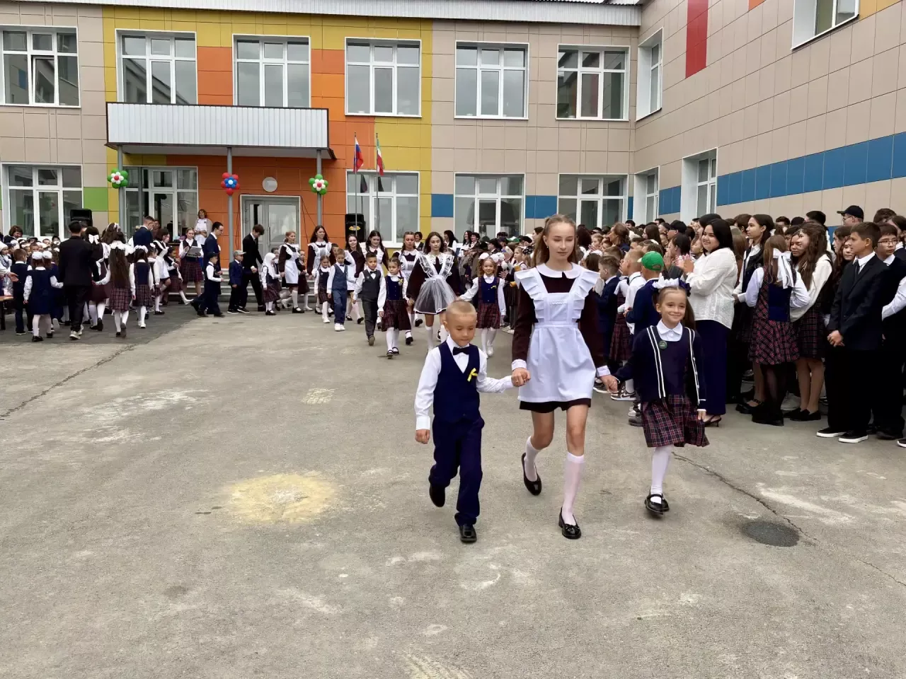 Балтач мәктәбе Белем бәйрәмен өр-яңа булып каршы алды