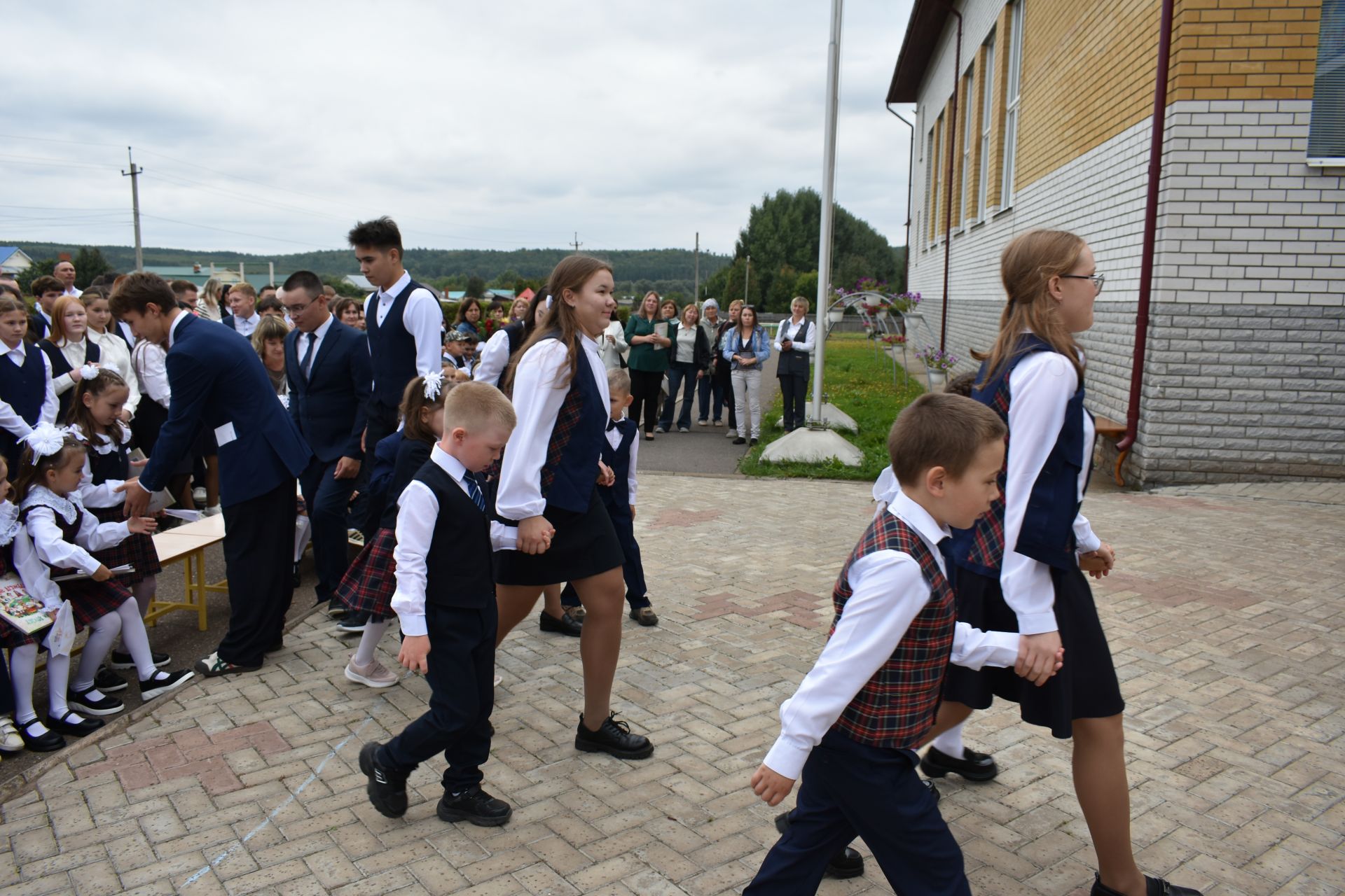 Снова в школу