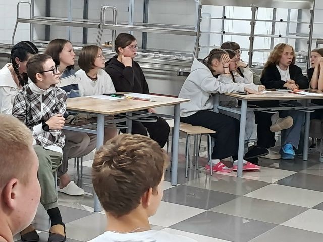Арча аграр-сәнәгать көллиятенең икенче филиалында  «Көзге бал» узды