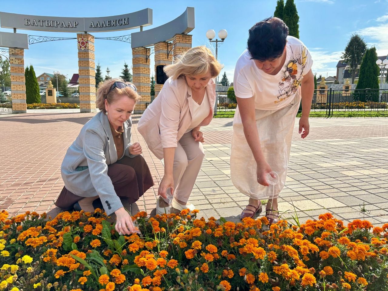 Балтачлылар Беслан шәһәрендә һәлак булган укучыларны искә алды