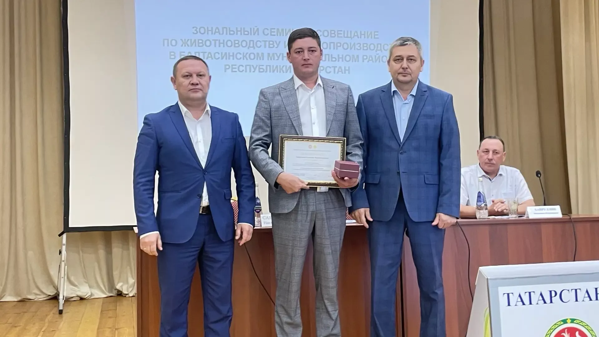 Бүген «Кызыл юл» җәмгыяте базасында терлекчелек буенча зона семинар-киңәшмәсе узды