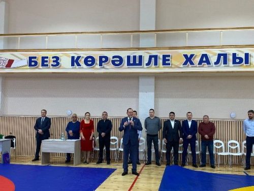 Алмаз Нотфуллин истәлегенә узган көрәш турнирында кемнәр җиңде? (+фото)