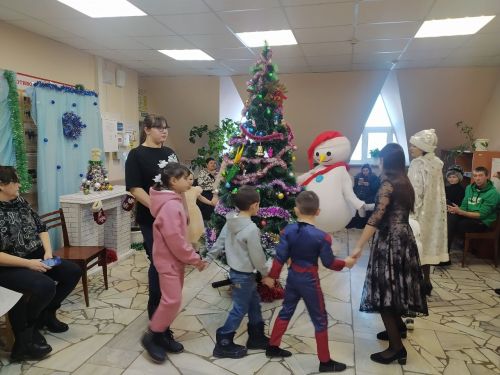Нурания ханым Балтач балаларын сөендерде (+фоторепортаж)