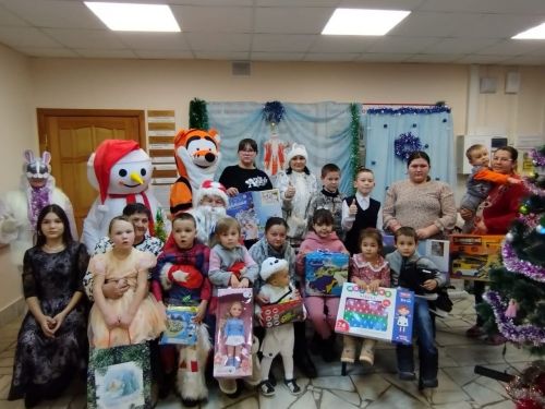 Нурания ханым Балтач балаларын сөендерде (+фоторепортаж)