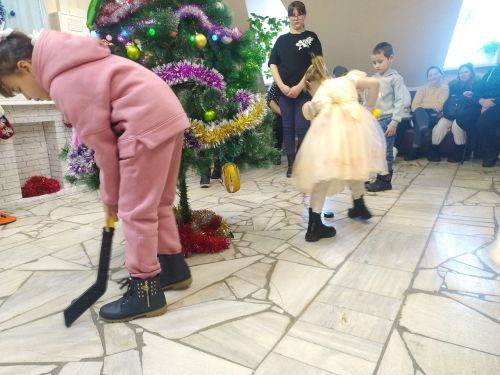 Нурания ханым Балтач балаларын сөендерде (+фоторепортаж)