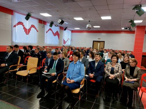 Район мәдәният үзәгендә эшмәкәрләр белән очрашу узды (фото, видео)