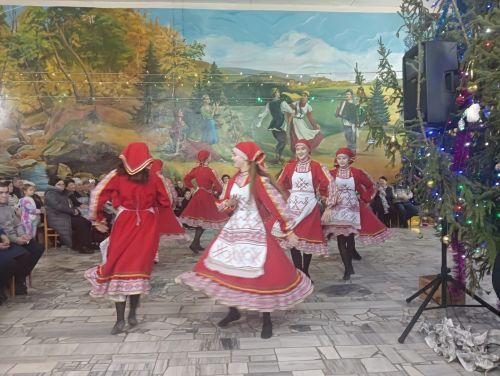 Соснада узган Яңа ел бәйрәменнән фоторепортаж