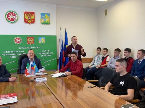Рамил Нотфуллин: «Сез районыбызның киләчәге»
