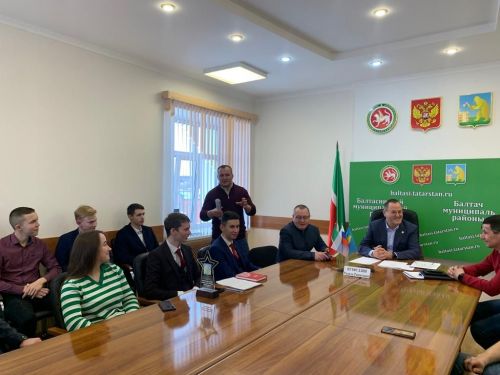 Рамил Нотфуллин: «Сез районыбызның киләчәге»
