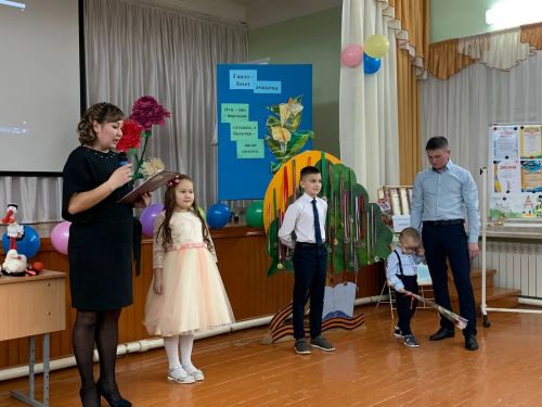 Балтач мәктәбендә узган «Гаилә бәйрәме”ндә күркәм гаиләләрне барладылар (фото, видео)