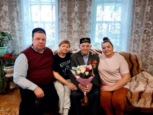 Хәмзә Газизуллинга 95 яшь тулды (фото)