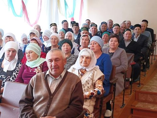 Районыбызның һәр авыл җирлегендә Өлкәннәр көнен зурлап уздыруга тиешле игътибар бирелде (фото)