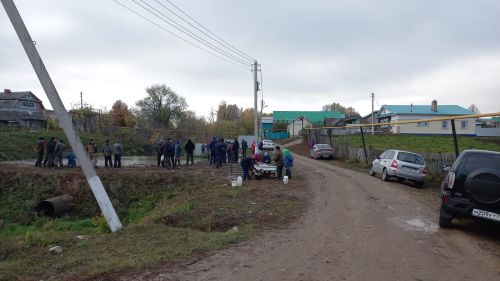 Күмәкләшеп балык тотып, уха пешереп ашаганнар. Кайда дисезме?