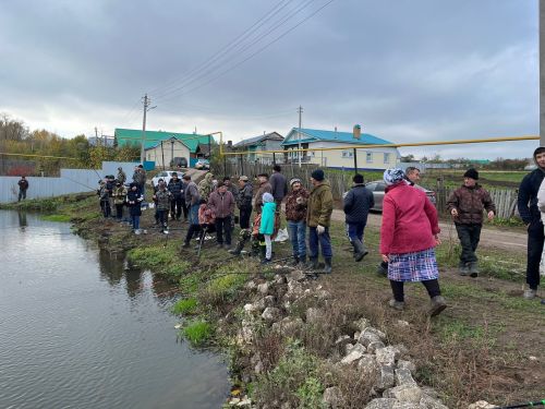 Күмәкләшеп балык тотып, уха пешереп ашаганнар. Кайда дисезме?