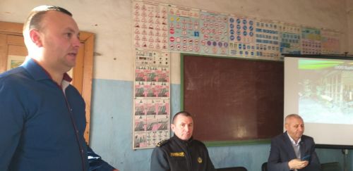 «Яңа тормыш» җәмгыятендә авыл хуҗалыгы техникаларын саклауны оештыру һәм техниканы ремонтлау мәсьәләләре буенча семинар узды (фото)
