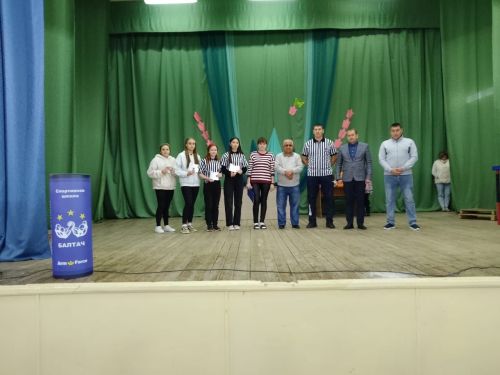 Укучылар арасында «Кама» хуҗалыгы призына армрестлинг буенча район беренчелеге узды (фото)