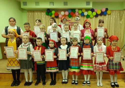 Одӥг нуналэ но одӥг интыын кык удмурт ужрад ортчиз