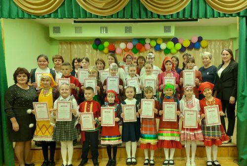 Одӥг нуналэ но одӥг интыын кык удмурт ужрад ортчиз