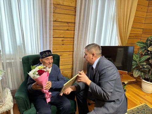 Миңгариф  Йосыпов 90 яшьлек гомер бәйрәмен билгеләп узды (фото)