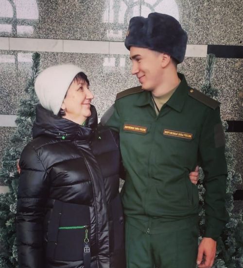 Солдат әнисенең күңелендә ниләр бар?