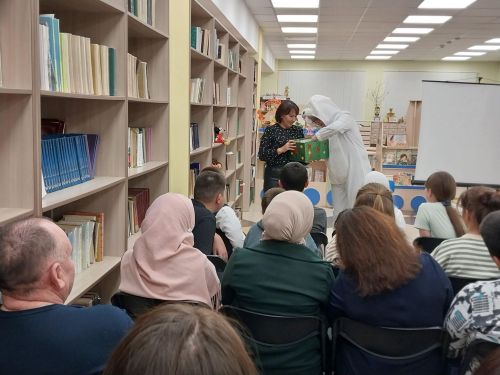 Балтач Үзәк балалар китапханәсендә «Дөнья әнидән башлана» дигән чара үткәрелде (фото)