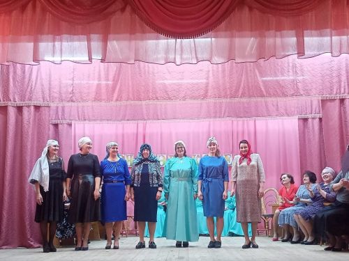 Ор, Шеңшеңәр, Нөнәгәр авылының киленнәре, кайнаналары матур чарада катнашкан (фото)