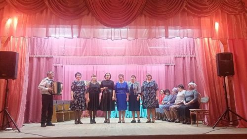 Ор, Шеңшеңәр, Нөнәгәр авылының киленнәре, кайнаналары матур чарада катнашкан (фото)