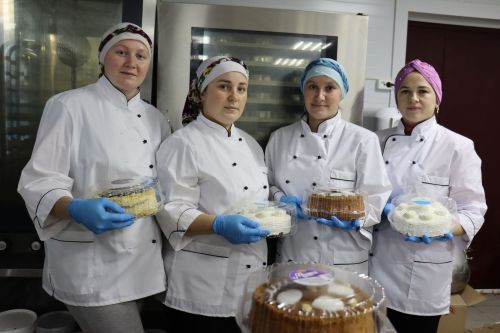 Замана белән атлап, халык мәнфәгатьләрен аклап