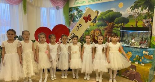 Балтачның 2нче номерлы балалар бакчасы кызлары Арчадан җиңү белән кайтты (фото)