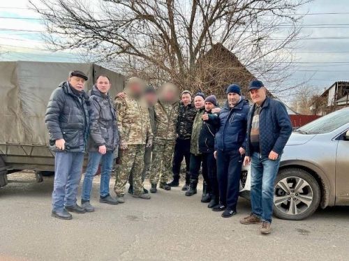 Район башлыгы белән Татарстан Республикасы Дәүләт Советы депутаты егетләр янында булып кайтты (фото)