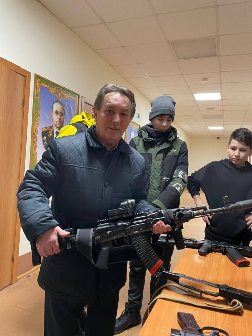 Балтач мәктәбенең “Яшьармия”челәре Казанга ни өчен барган? (фото)