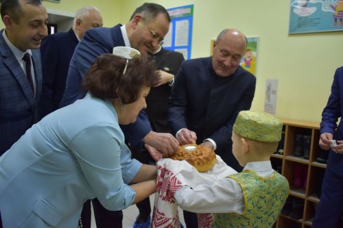 Балтач сабыйлары кунаклар кабул итте (бик күп фото)