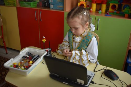 Балтач сабыйлары кунаклар кабул итте (бик күп фото)