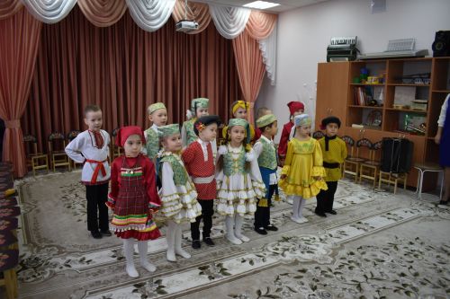 Балтач сабыйлары кунаклар кабул итте (бик күп фото)
