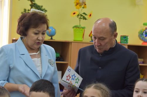 Балтач сабыйлары кунаклар кабул итте (бик күп фото)