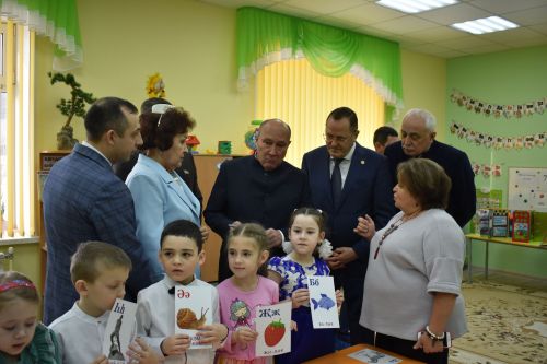 Балтач сабыйлары кунаклар кабул итте (бик күп фото)