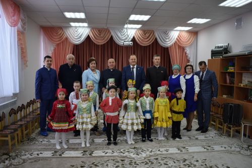 Балтач сабыйлары кунаклар кабул итте (бик күп фото)