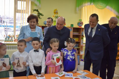Балтач сабыйлары кунаклар кабул итте (бик күп фото)