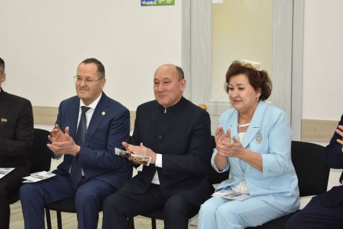 Балтач сабыйлары кунаклар кабул итте (бик күп фото)